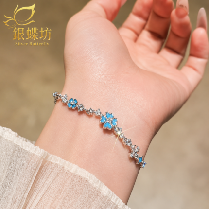 【銀蝶坊】星願四葉草手鍊｜夜光設計輕奢手飾 精緻高級感 女友生日／情人節禮物推薦